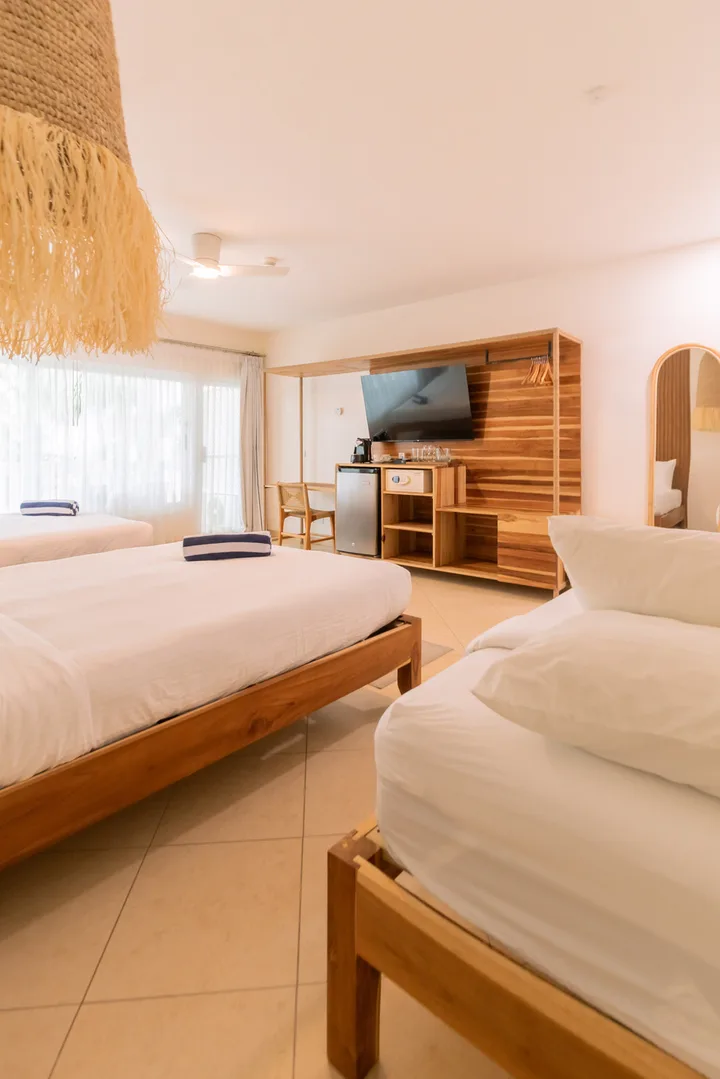 Family 2 Queen with Balcony Courtyard View