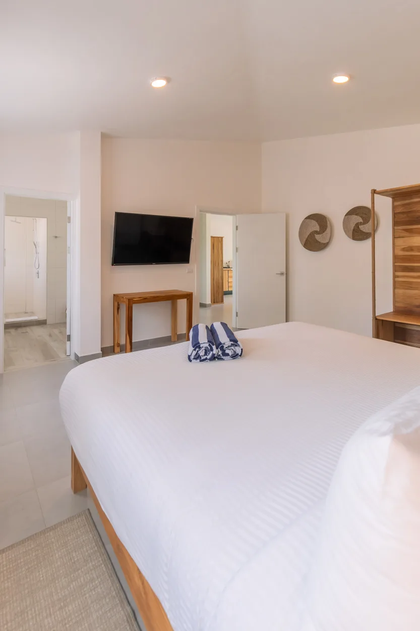 Two Bedroom Apartment – photo 2