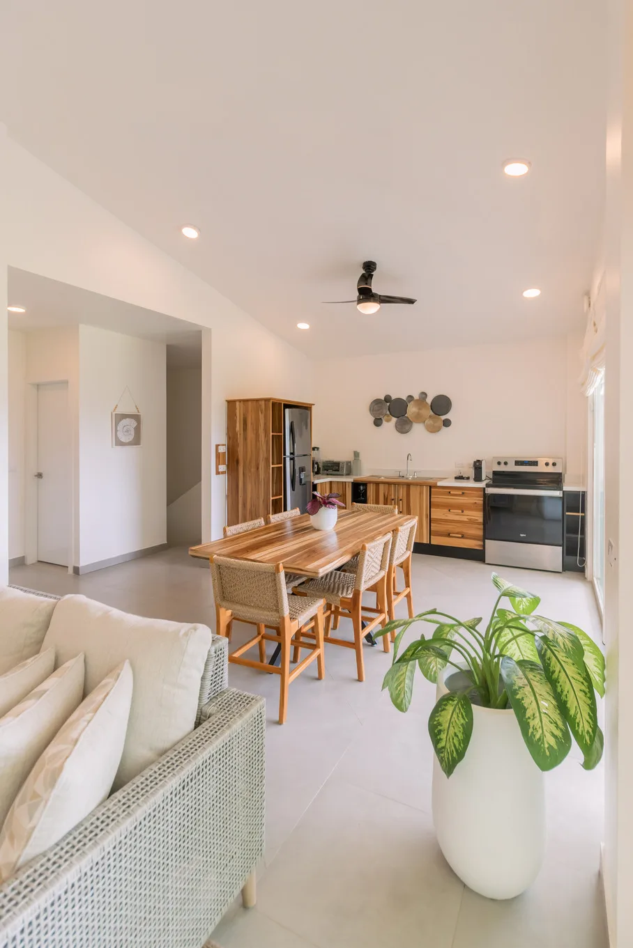 Two Bedroom Apartment – photo 4