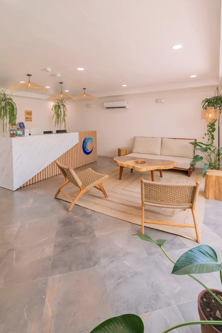 Hotel Santa Teresa reception and lounge
